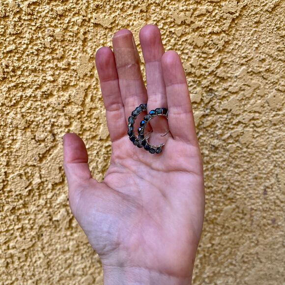 Vintage Hoop Earring in Sterling Silver with Aurora Borealis Beads - Picture 4 of 8